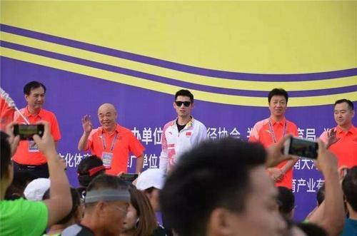 央视宣布孔令辉复出!离任一年首次在公共场合