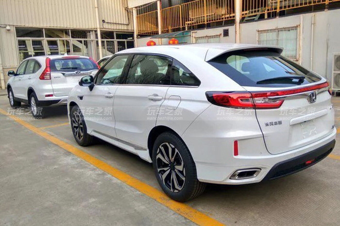 本田urv与冠道有何区别 大尺寸1.5t动力22万起