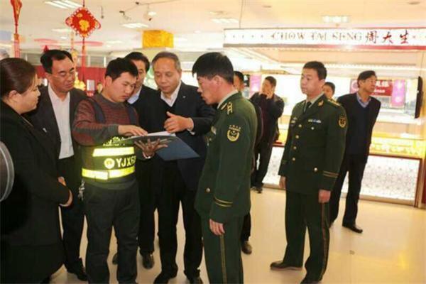 河津副市长李满刚带队开展消防安全大检查