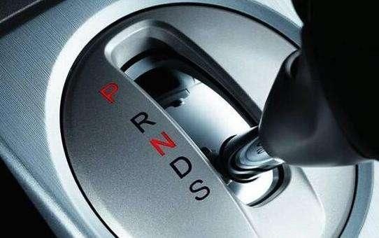 自动挡车上S挡是什么意思?在什么情况下使用