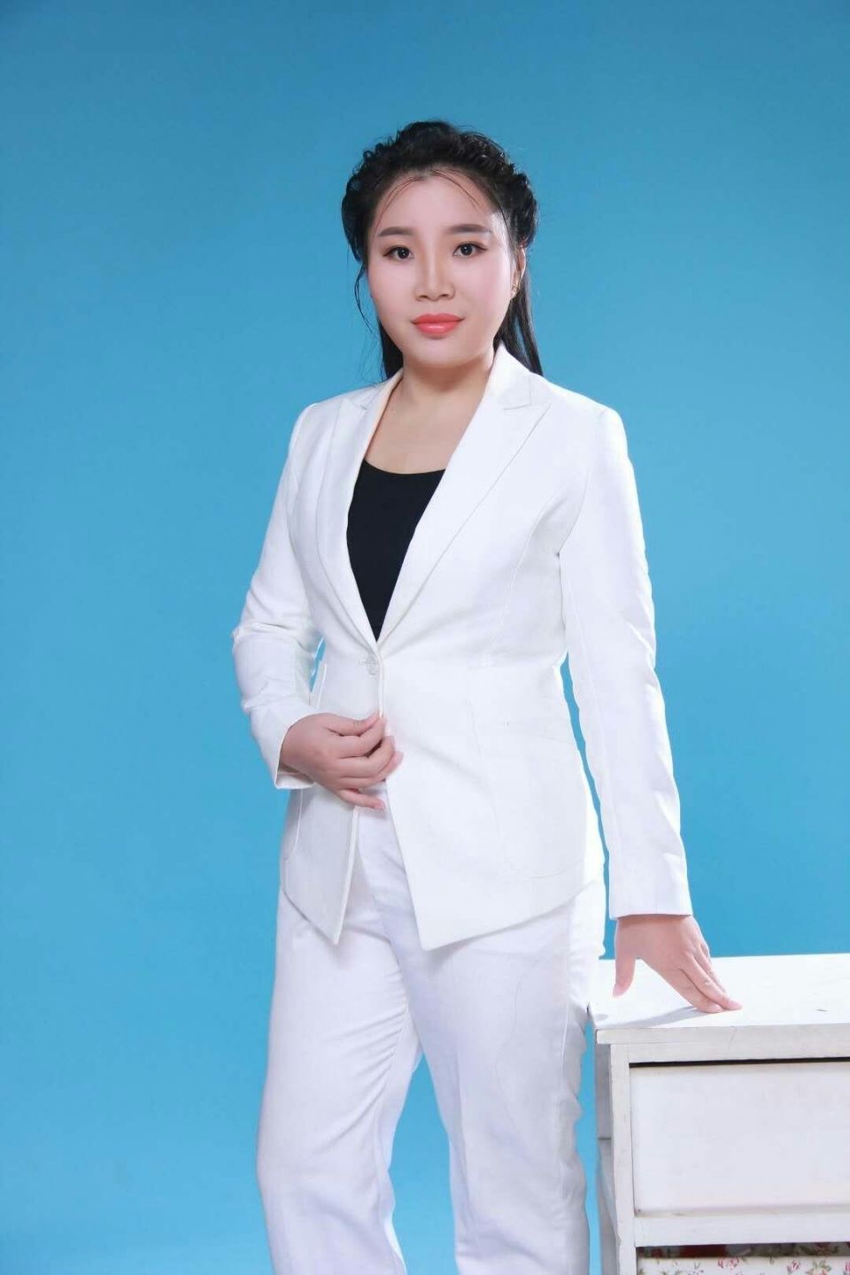 防暑降温费和劳动保护用品需缴纳个人所得税吗