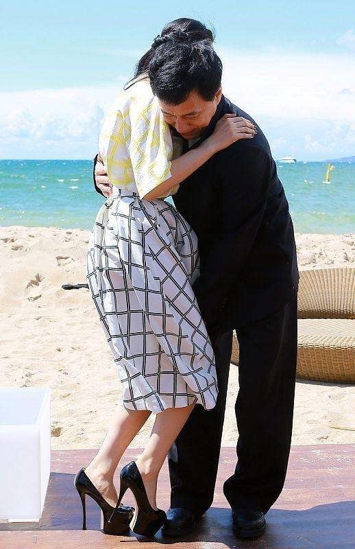 扒一扒成龙与范冰冰的十大亲密照, 网友: 第三张