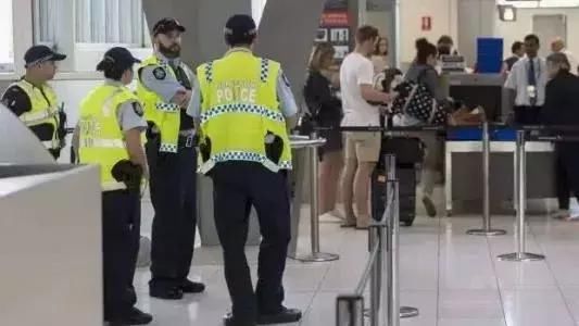 澳洲机场安检升级!裸体扫描,严查退税!连手机壳