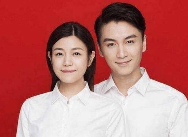 范冰冰微博晒红本本,却和别人的不一样,网友:真为李晨捏把汗!