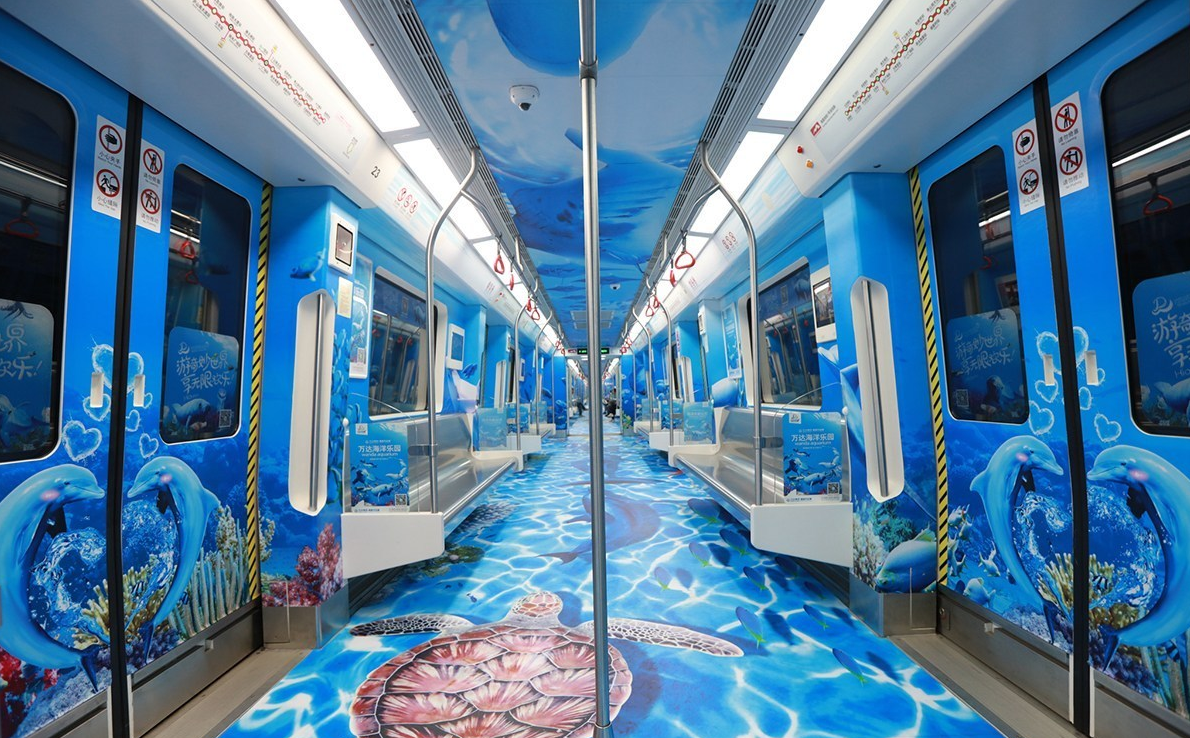 美轮美奂!被海洋生物入侵的"地铁"南昌首发