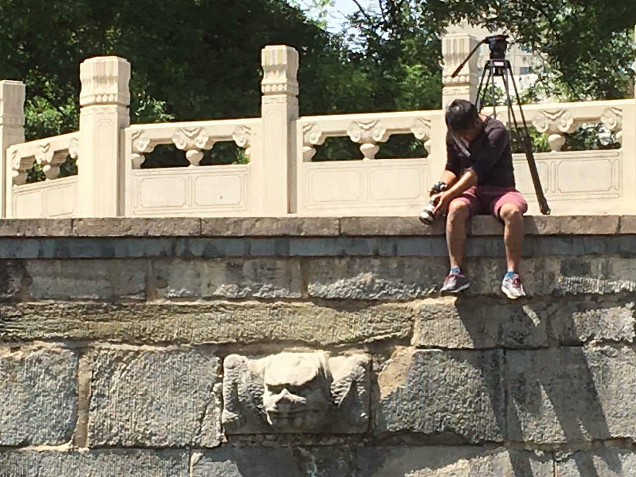 人文纪录片《拾说什刹海》第二季幕后照片。