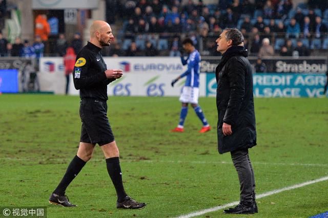 解析足球比赛官员权利与职责(下)