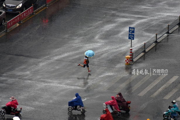快跑急雨在路上!德州发布雷电橙色预警