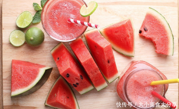 秋瓷炫吃个西瓜就上了日本头条?看完韩国水果