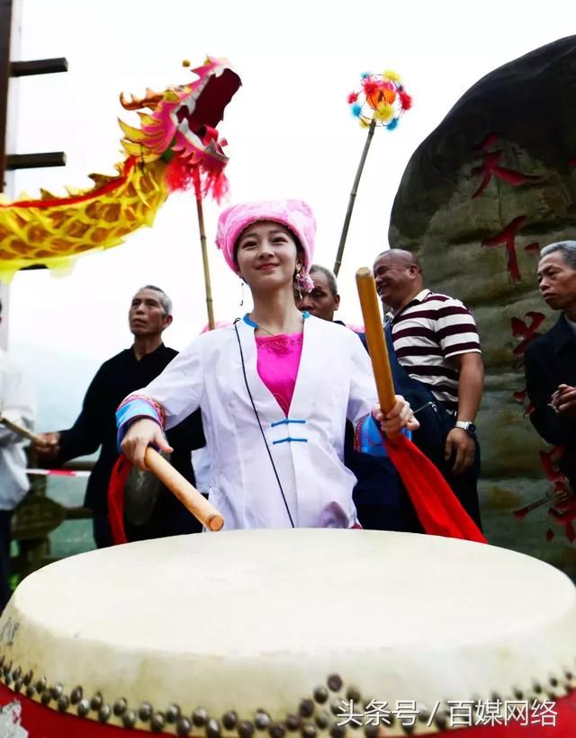 CCTV13新闻直播间|广西龙胜:千层天梯闹春耕