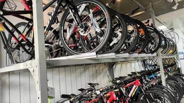 自行车销量翻倍供不应求!骑行为何再度热起来? 自行车销量翻倍供不应求!骑行为何再度热起来?