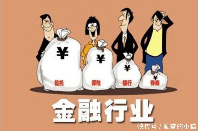 填报志愿:4大二本大学的热门文科专业!高考生