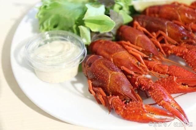 小龙虾围攻英水坝愁坏英国人,为什么中国人那