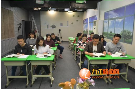 一书一世界双峰小学特色工会活动之术科四组