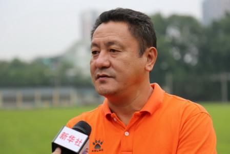 世界杯即将开幕!时隔十六年,02年世界杯中国队