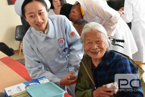 泰合集团志愿者走进成都市谐福残疾人关爱中心