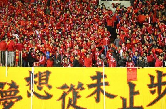 小将补时阶狂奔70米门线解围,不知道养生的国