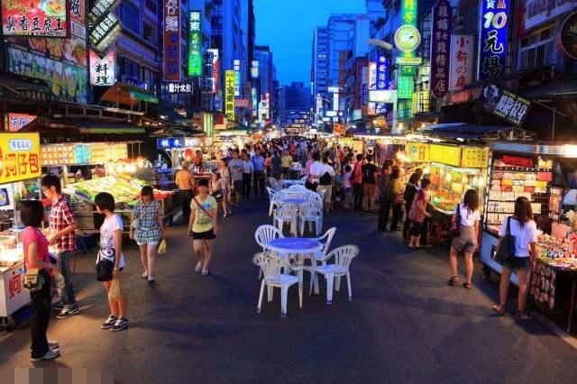 螃蟹的蟹黄那么好吃,那小龙虾的虾黄可以吃吗