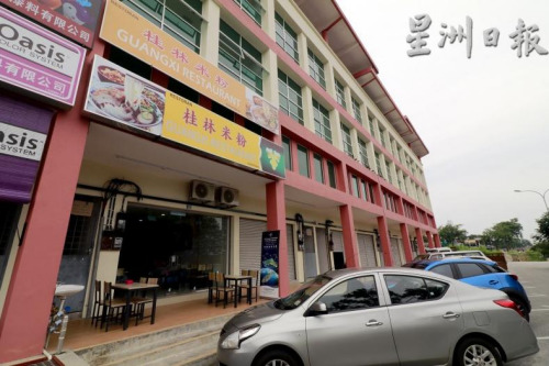 马来西亚关丹中餐厅受欢迎 让异乡人纾解乡愁