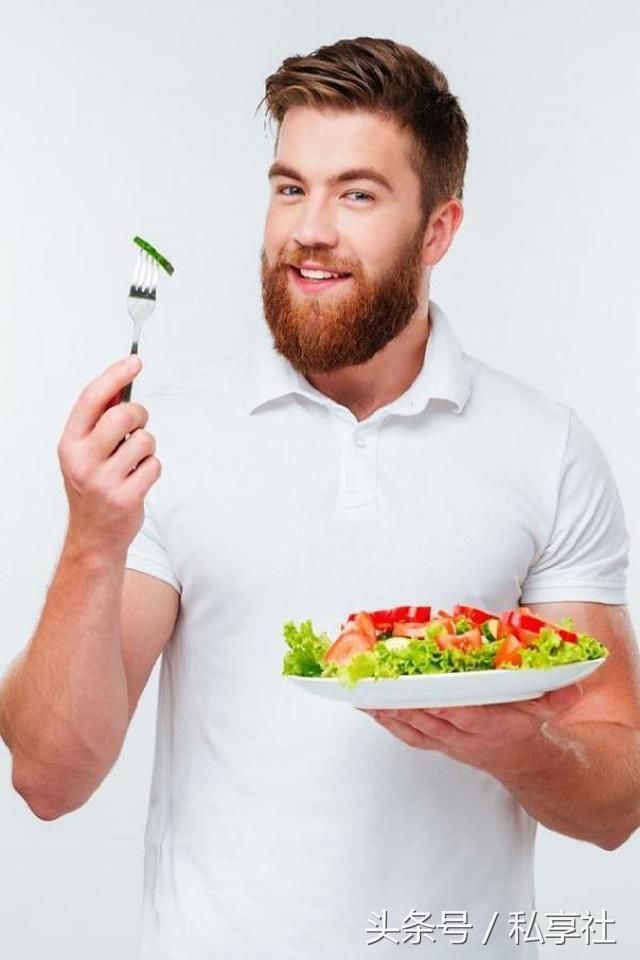 不是一直刮就会长!想留胡子前,这几点蓄胡技巧