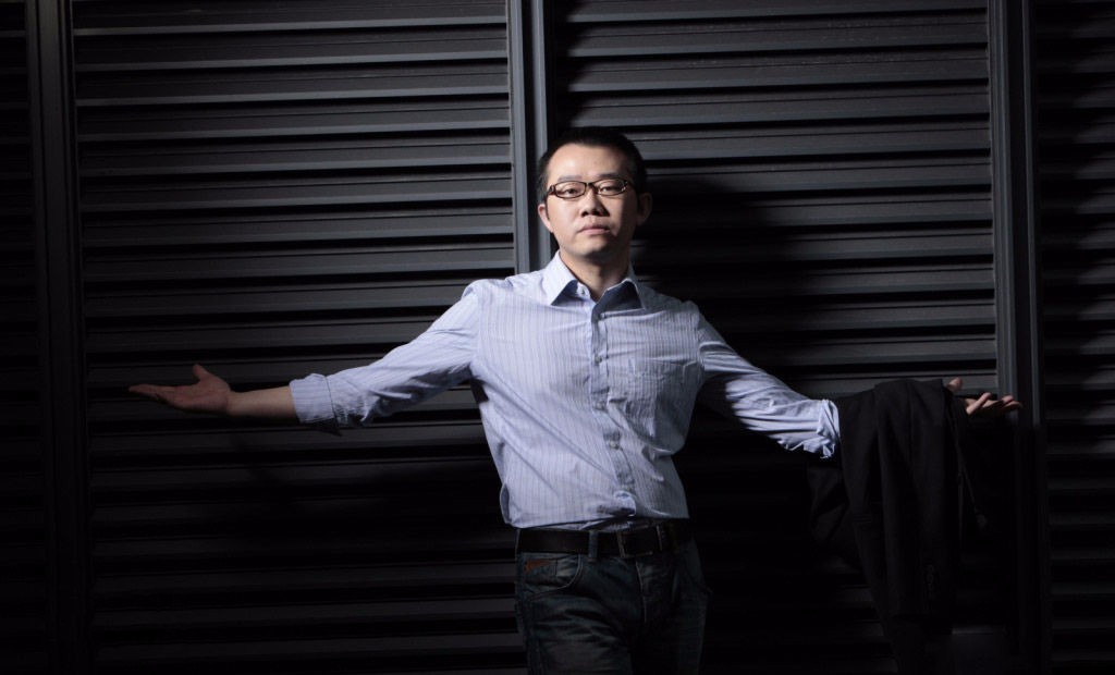 情感主持人涂磊微博曝42岁生日视频 网友:祝生日快乐(图1) 情感主持人涂磊微博曝42岁生日视频 网友:祝生日快乐(图1)