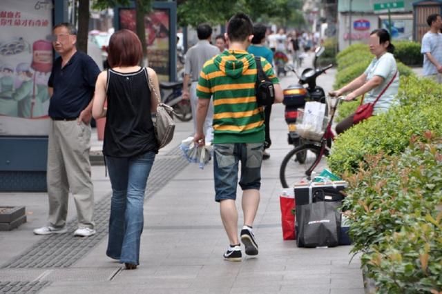 结婚五年男子事业有成,得知妻子不孕欲提出离