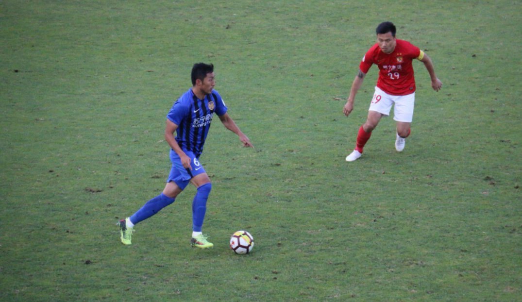 热身赛广州恒大4:0江苏苏宁,黄博文与郜林各进