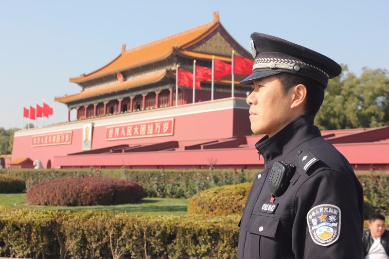 保护祖国也想保护你 一个人民警察的秘密 保护祖国也想保护你 一个人民警察的秘密