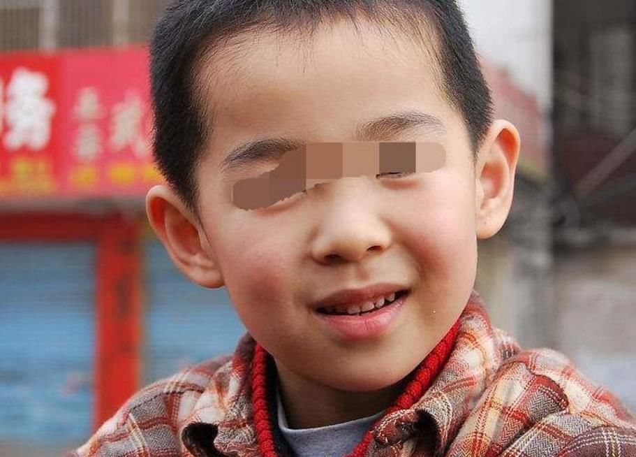 儿子十三岁那年,女儿也就十岁,我跟老公一家四口,日子过得很平淡.