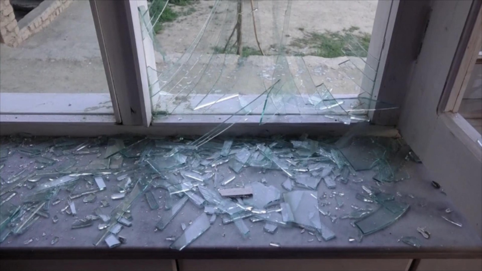 阿富汗首都一清真寺遭袭 至少12人死亡 阿富汗首都一清真寺遭袭 至少12人死亡