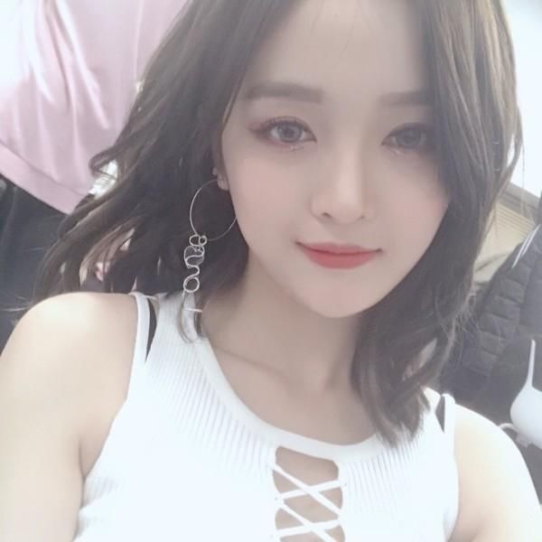 创造101里的小姐姐都自带粉色光环?宇宙少女