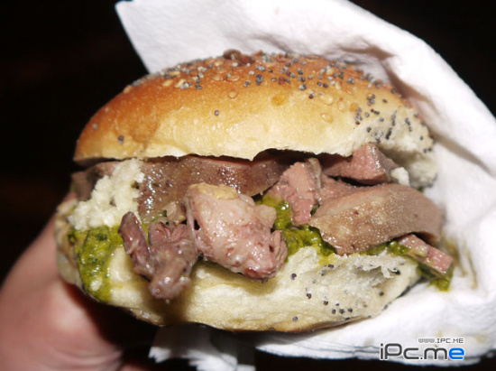 这这这？？？怎么越看越像平常吃的汉堡呢？