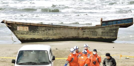 日本北部无人岛再现幽灵船:船上7人 国籍不明