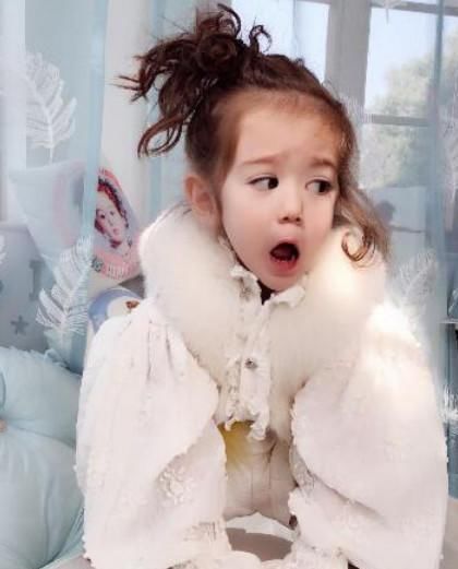 jackson长得太像女生,但亲哥哥一出现网友惊呼:好帅!