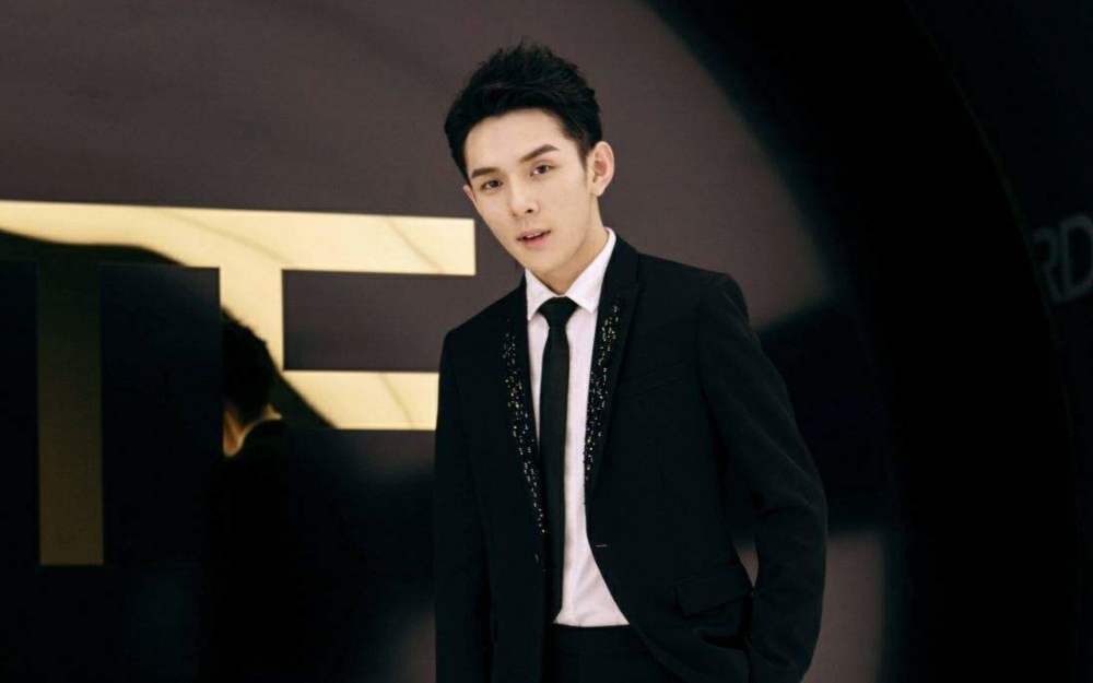 “卖假大闸蟹”风波引发热议 李佳琦工作室发表声明(图3) “卖假大闸蟹”风波引发热议 李佳琦工作室发表声明(图3)