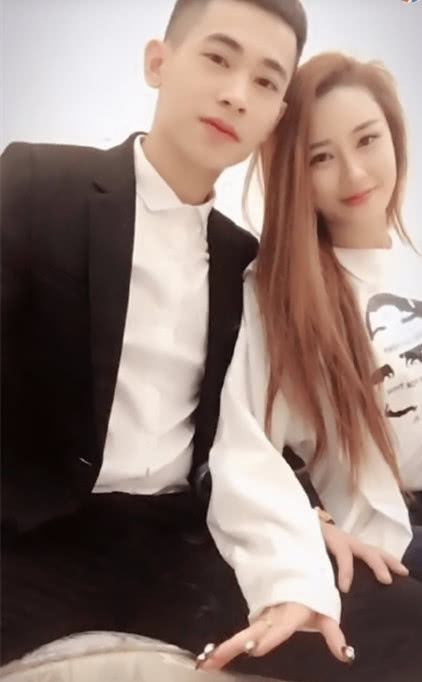 巴扎黑道歉!仙洋保镖开播还原事件现场!