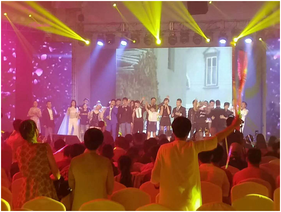 歌唱家胥拉齐首场师生演唱会完美谢幕,第二场