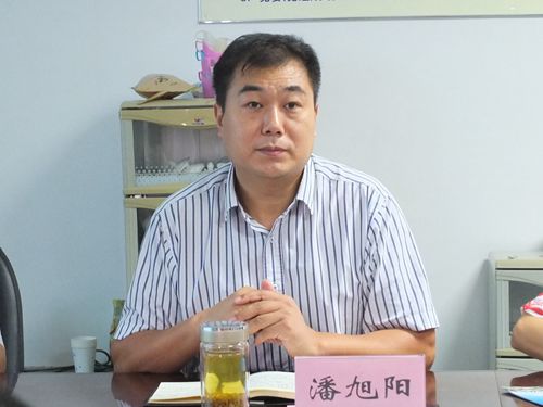 潘旭阳介绍柳州职业教育发展总体情况