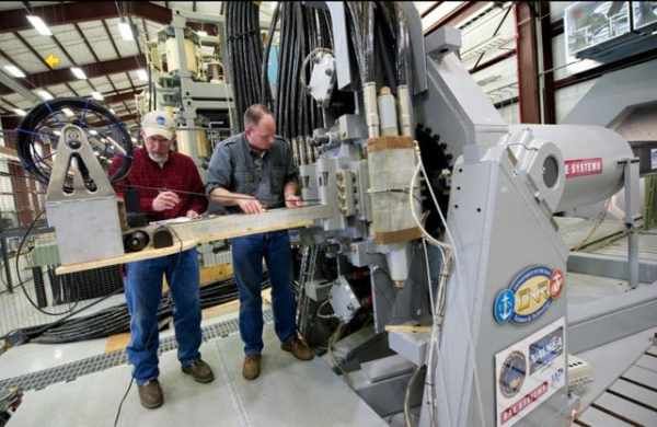 中国电磁炮上舰显示三大特征:外国评论心好累