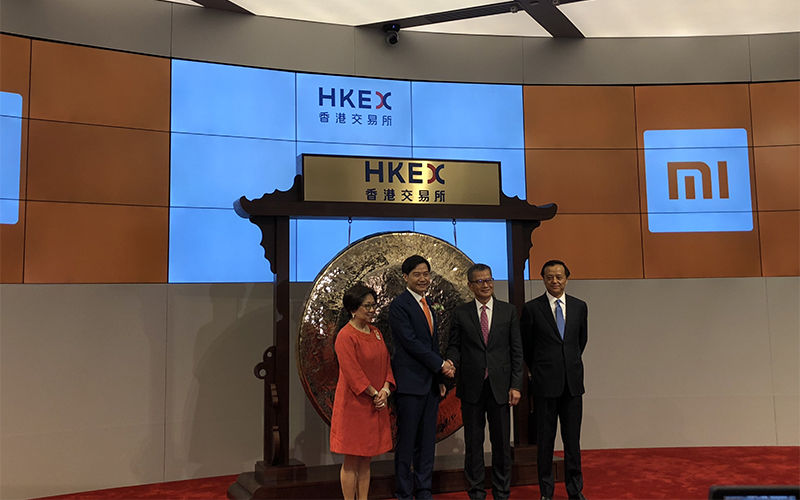 小米港股上市首日破发,雷军感谢李嘉诚马云马