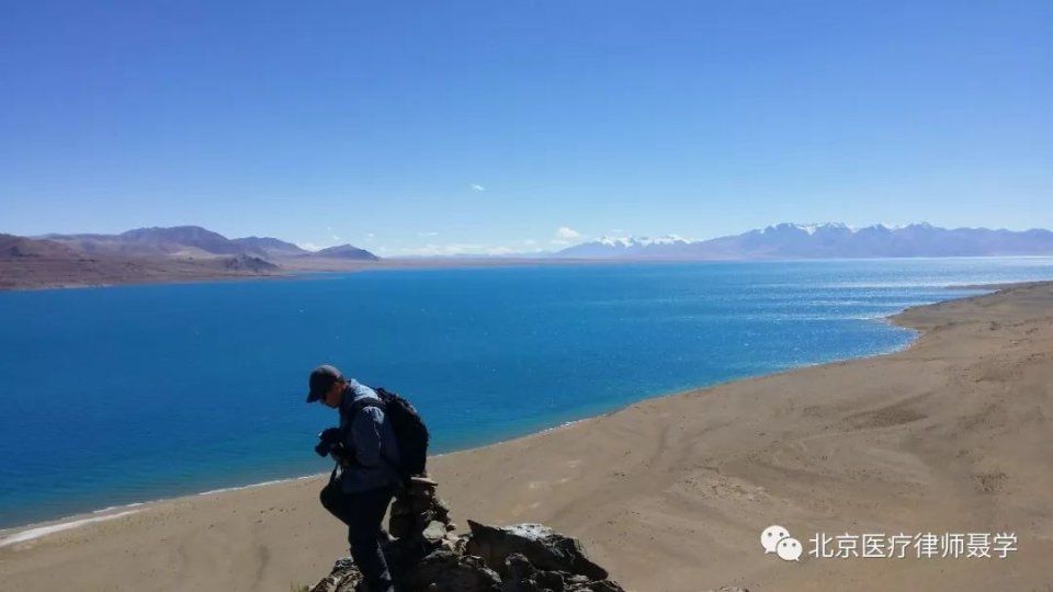 患者欠费扣医生工资,请医院依法维权并立即停