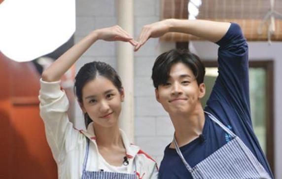 《向往2》刘宪华给陈都灵吃剩饭遭质疑,其实两