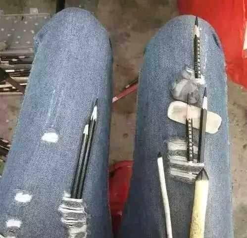 搞笑图片幽默段子笑话:牛仔裤上的破洞还可以