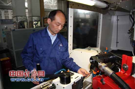 陈卫林:智能制造应是匠人和机器的完美结合 陈卫林:智能制造应是匠人和机器的完美结合