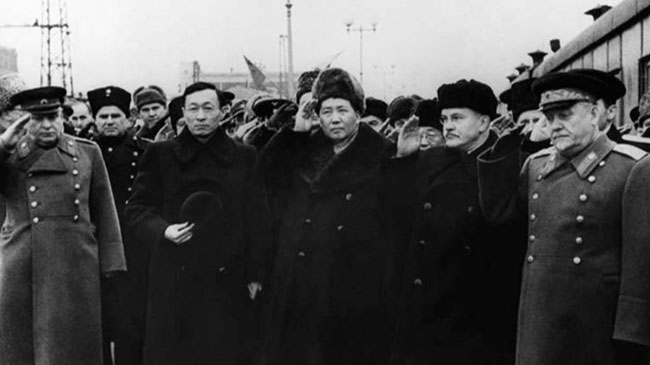 《档案》毛泽东访苏秘闻(上) 《档案》毛泽东访苏秘闻(上)