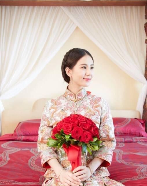 刘诗诗穿过很多红色衣服,但是最美的一件还是