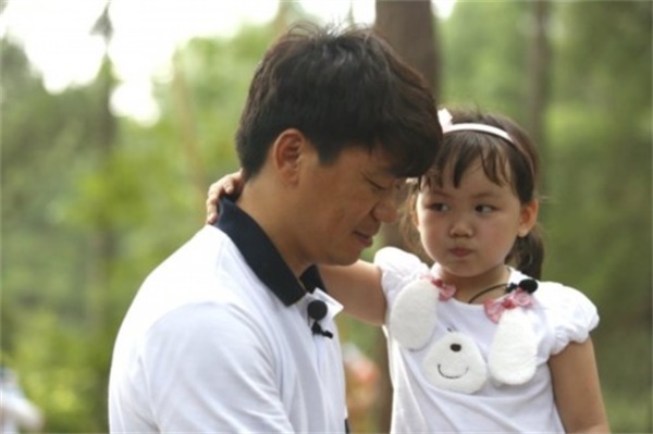 穷养儿富养女的观念已经落伍,正确的教育方法