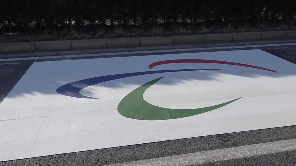 北京城区开始施划冬奥专用车道 涉及20条道路 总长74.7公里 北京城区开始施划冬奥专用车道 涉及20条道路 总长74.7公里