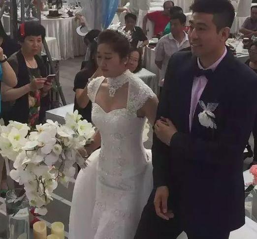 30岁中国女排名将正式退役, 新工作曝光: 在21