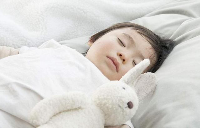 宝宝每天睡多久算正常?快来看看你家宝贝睡眠